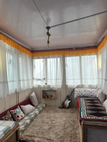 Thulo Syabru House | Syabru Nomads Basecamp