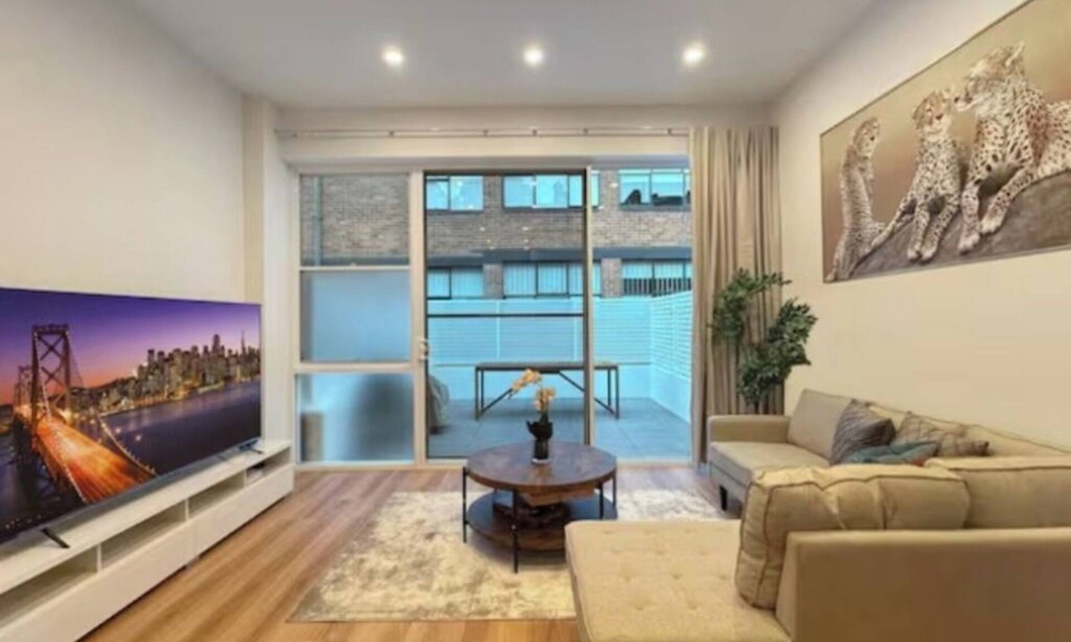 Surry Hills House | Sydney CBD Newly Renovated Large Terrace