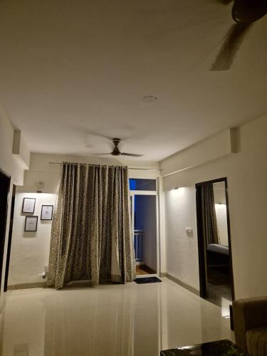 Taj Ganj Apartment | TAJ SERENITY-Cozy Apartment for 4