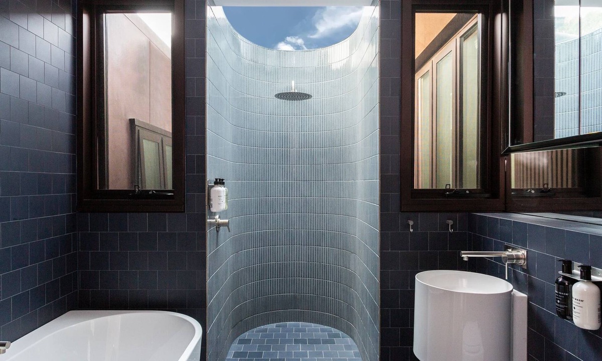 Alexandria House | The Art House, Alexandria Isyd