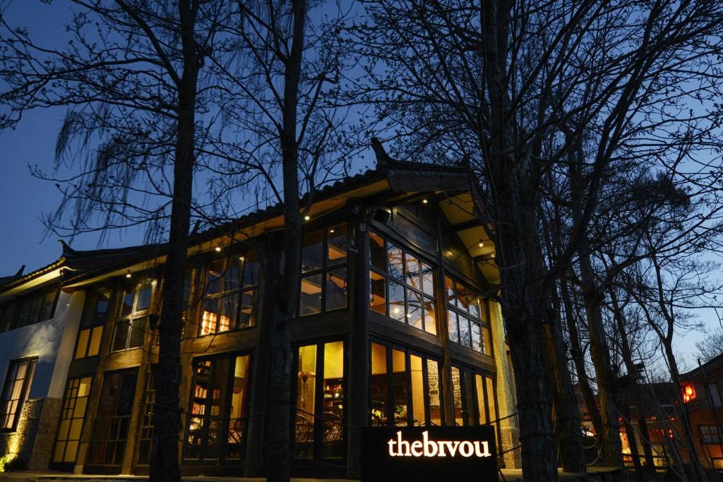 Shuhe Old Town Hotel | The Bivou Lijiang