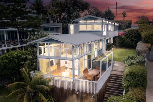 Newport House | The Bungan - Beachfront w Access to Bungan Beach