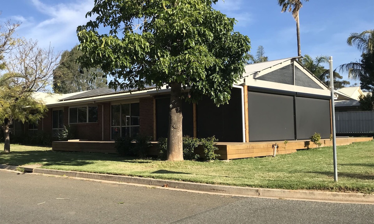 Bundalong House | The Deck with views of the Murray River