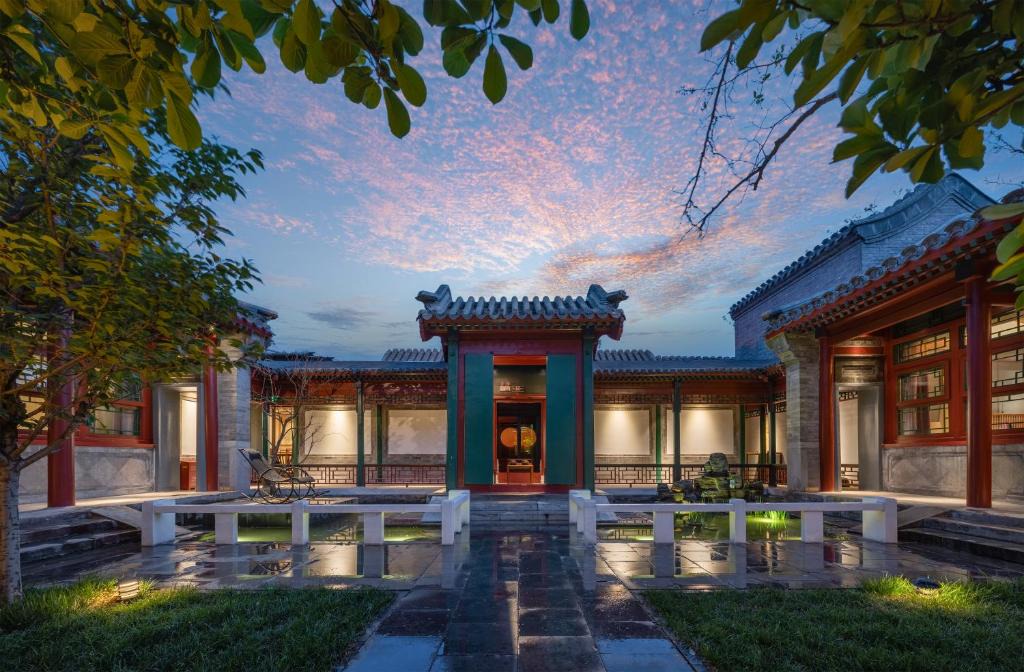 Wangfujing Shopping Area Hotel | The Harmony Courtyard & Beijing Siheyuan Hotel - Forbidden City