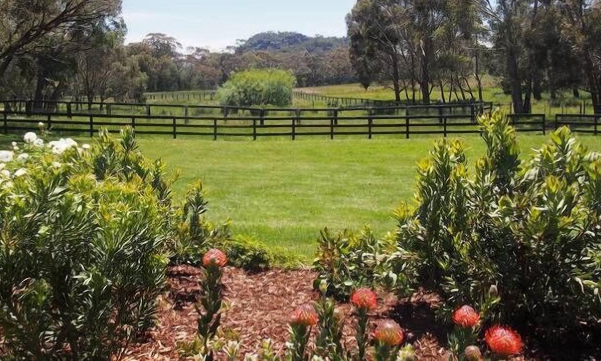 Woodend House | The Killawarra farm