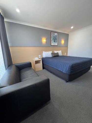 Fullarton Hotel | The Sands Motel