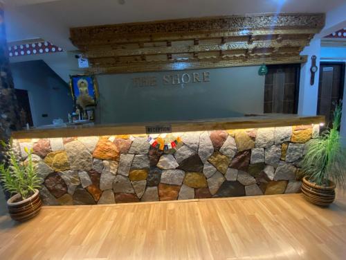 Hundur Hotel | The shore