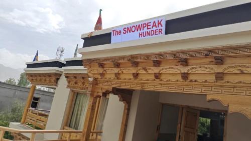 Hunder Hotel | The Snowpeak Hunder
