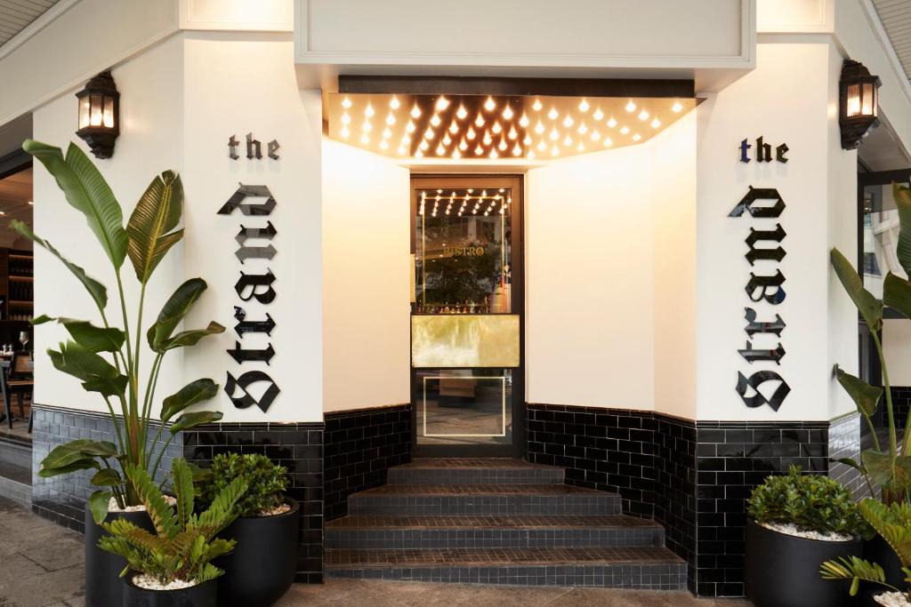 Darlinghurst Hotel | The Strand Hotel