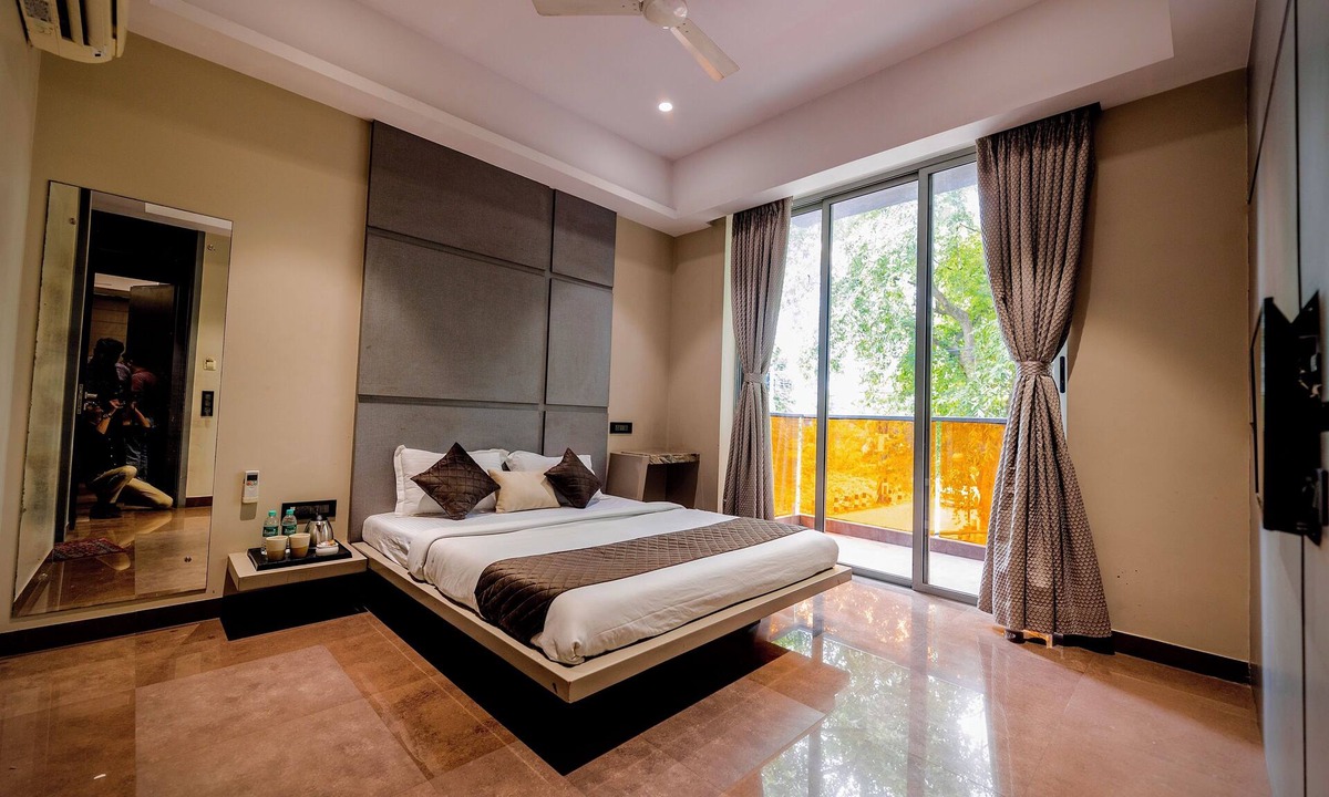 Sector 1 Hotel | The Urban Nest