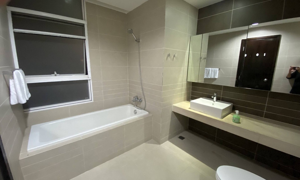 District 7 Condo | Three bedroom apartment Right in the city center