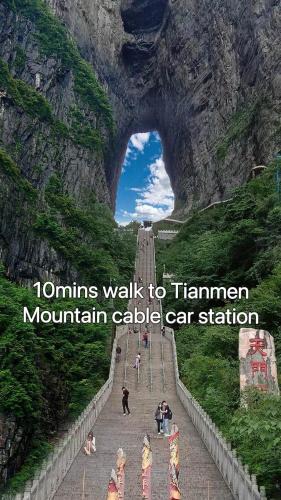 Yongding Apartment | Tianmen cableway Homest ay- Free Pickup, Free custom itineraries & Ticket Service