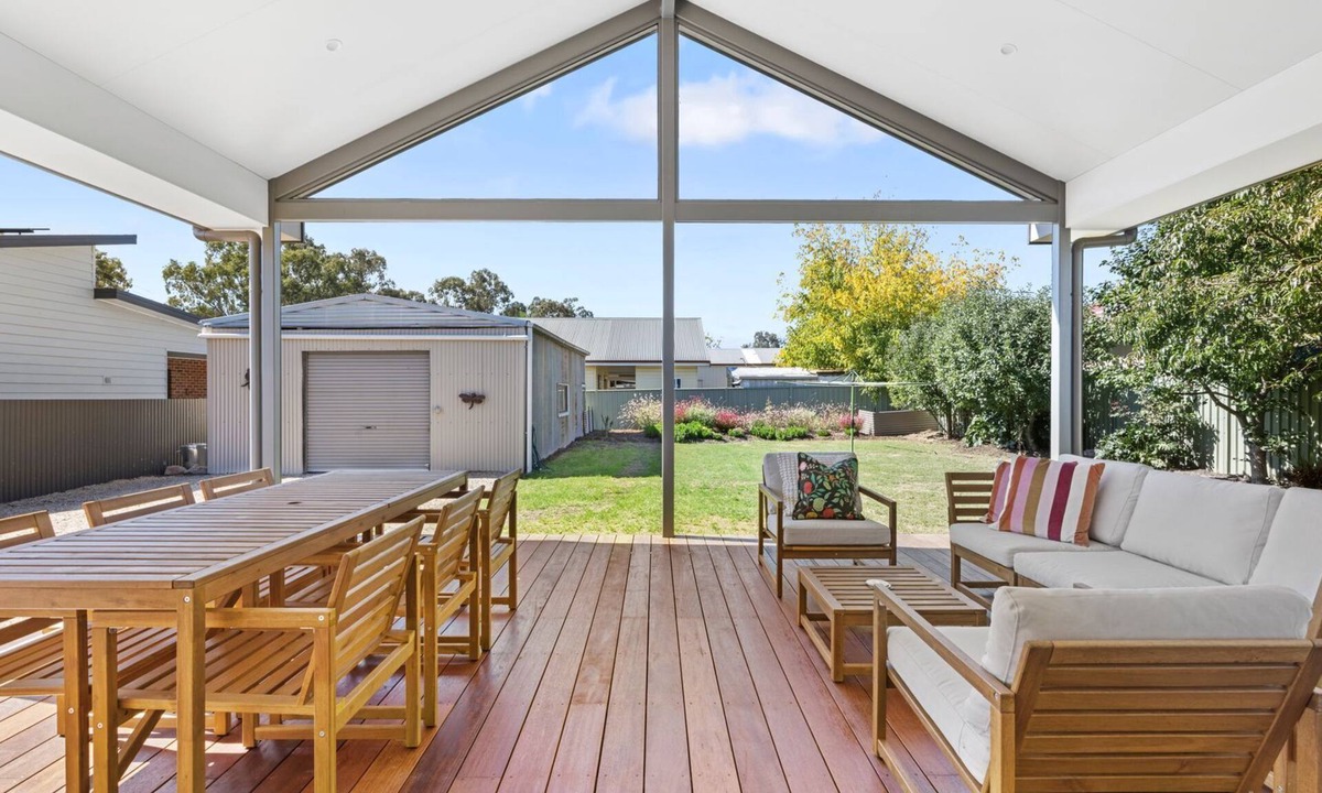Mansfield House | Timber Mill Cottage - Mansfield
