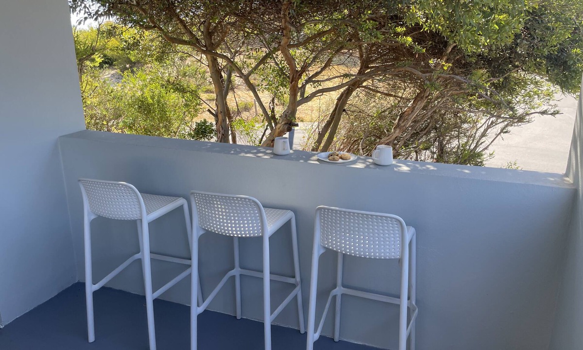 Binningup House | "Time to Chill" Binningup - Private & Peaceful location catering for all seasons