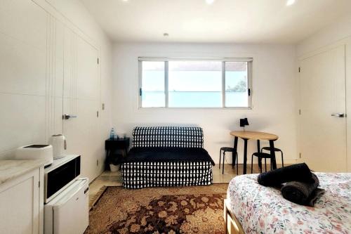 Bella Vista Apartment | Tranquil Studio Flat Bella Vista