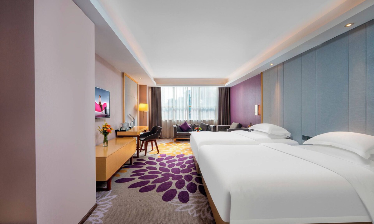 Huadu Hotel | Trendy Romantic MAXScreen Hotel