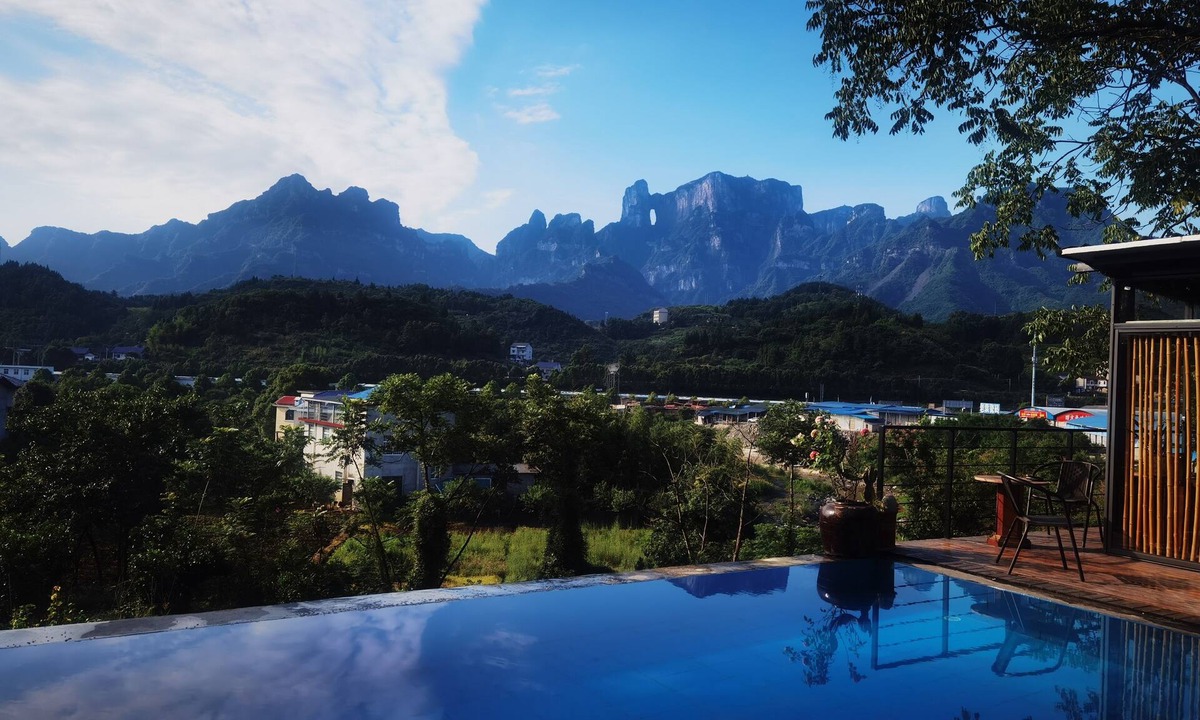 Yongding Bed & Breakfast | Tujia folk houses