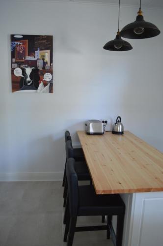 Keith Bed & Breakfast | Two Cow Cottage Bed & Breakfast