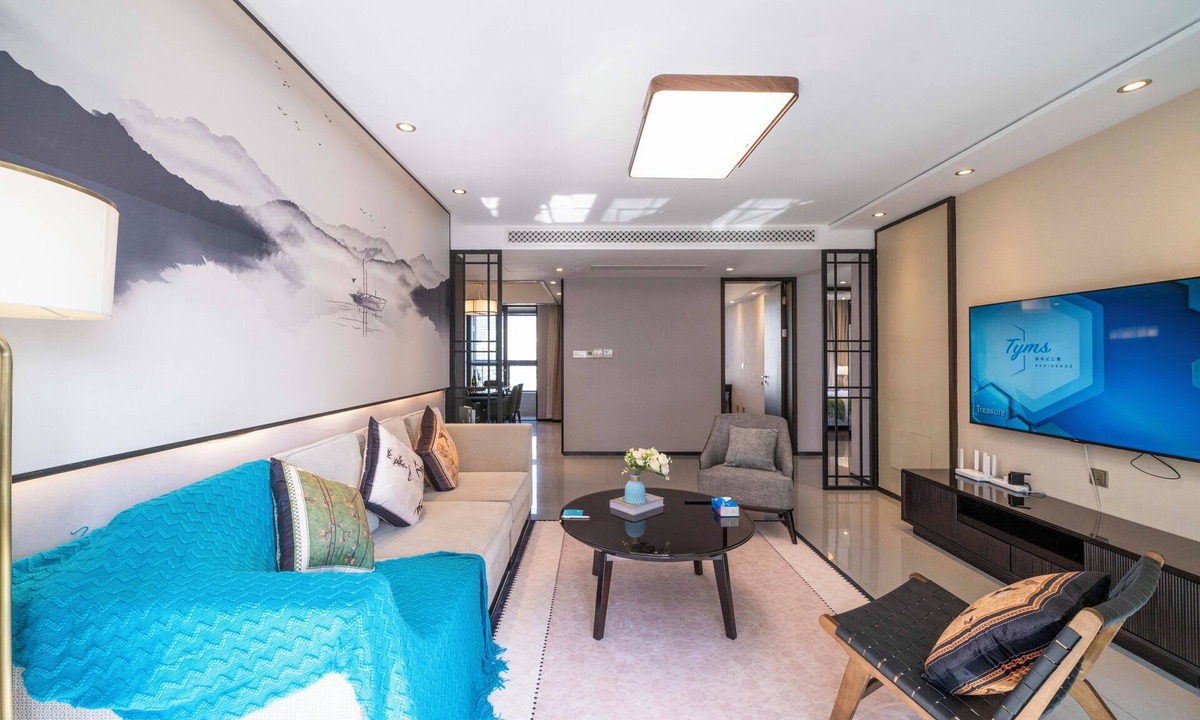 Minhang Bed & Breakfast | Tyms Gubei Apt 3BR 2BA near Takashimaya