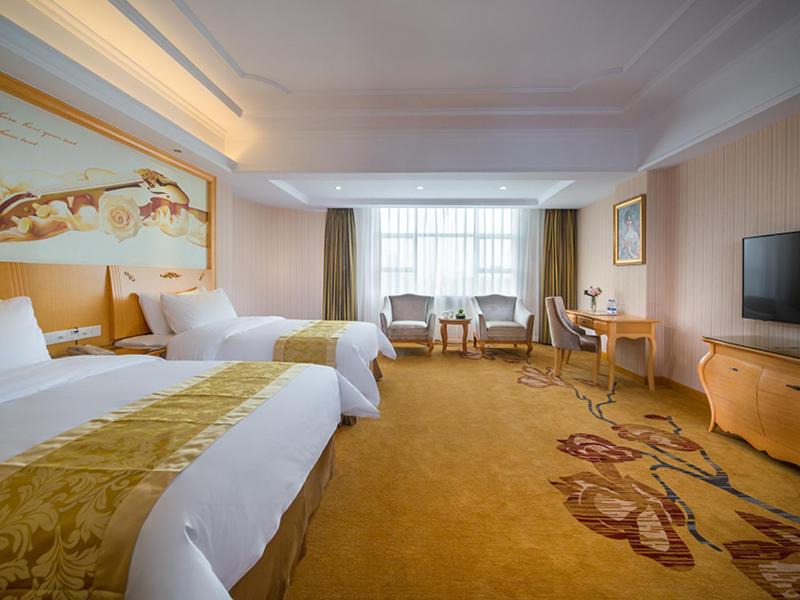 Dongguan City Center Hotel | Vienna Hotel Guangdong Gaozhou City East Passenger Depot