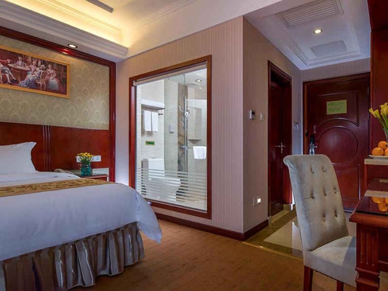 Huadu Hotel | Vienna Hotel Guangzhou Airport 2