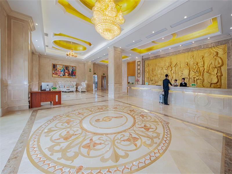 Huiyang Hotel | Vienna Hotel Huiyang Sanhe Square