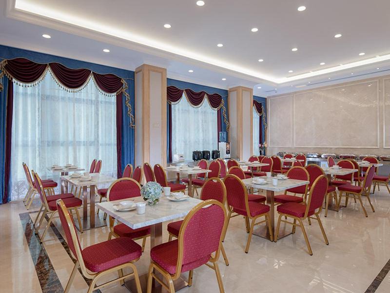 Qingcheng Qu Hotel | Vienna Hotel (Qingyuan Century Bar Shop in Guangdong Province)