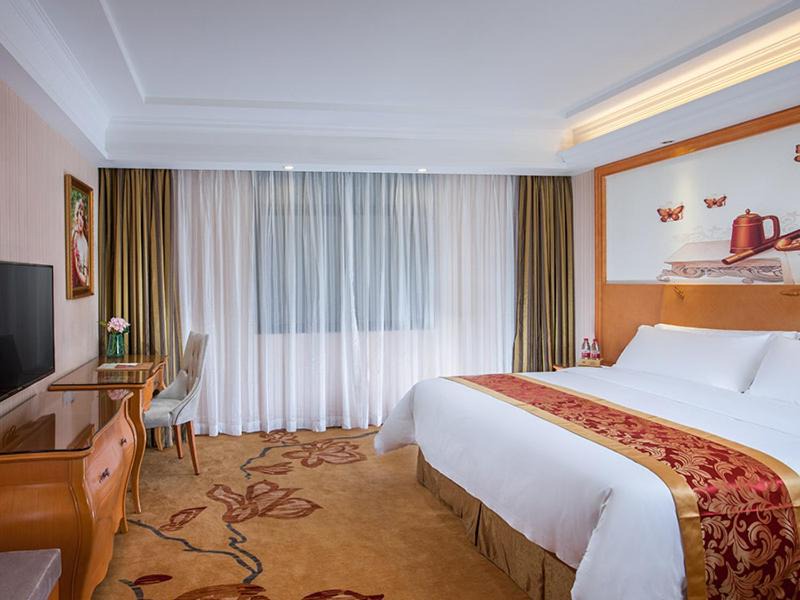 Bao'an Hotel | Vienna Hotel Shenzhen Gongming Huafa North Road