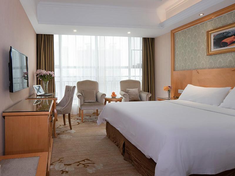 Huarong County Hotel | Vienna Hotel Yueyang Huarong Avenue