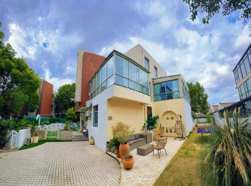 Pudong House | Villa near Shanghai Disneyland perfect for vacation and party
