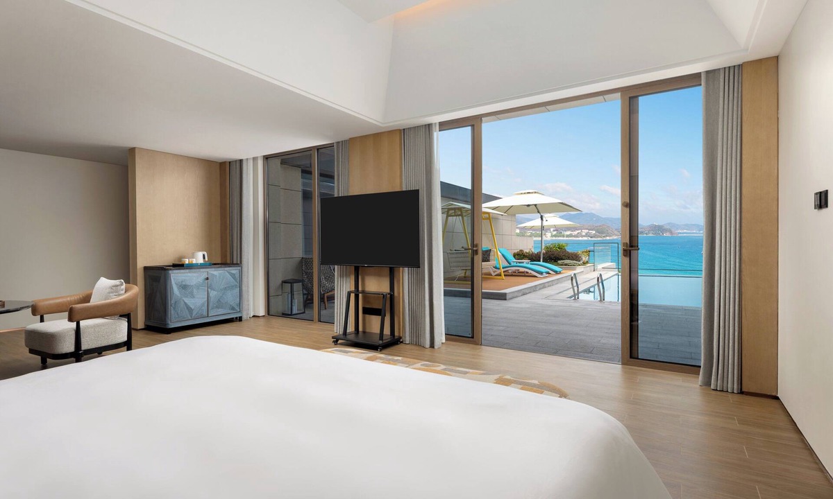 Sanya Hotel | voco Sanya Dadonghai By IHG