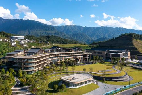 Luxi County Resort | voco Wugong Mountain Jiangxi by IHG