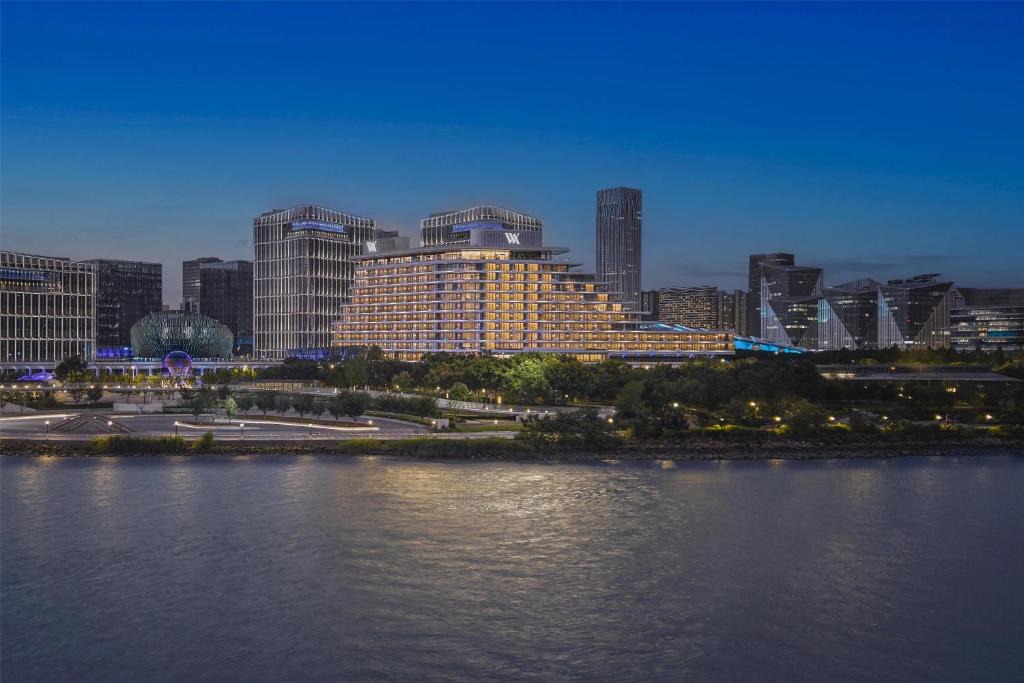 Pudong Hotel | Waldorf Astoria Shanghai Qiantan