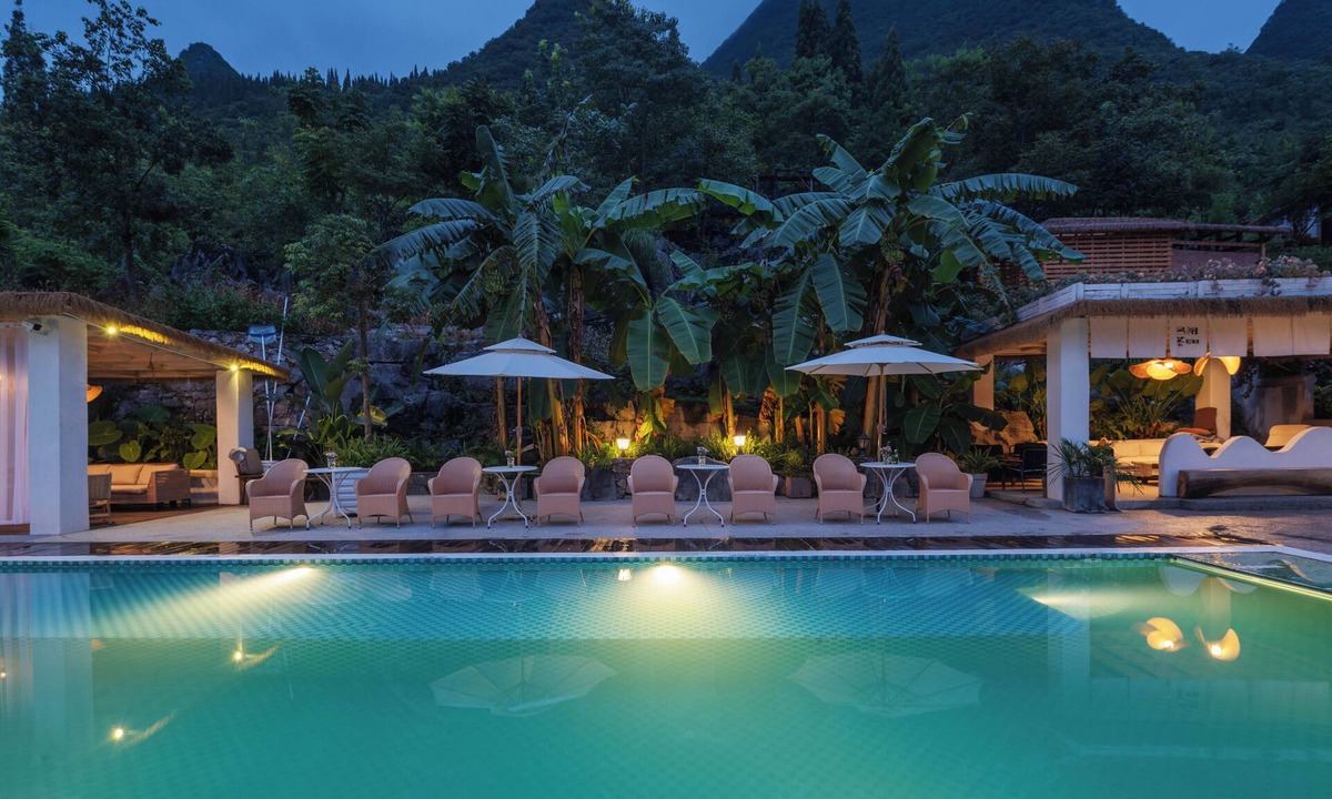Xingyi Hotel | Wanfenglin Half Mountain View Hotel