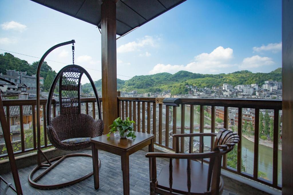 Fenghuang House | Wang Jiang Reclusive Boutique Inn