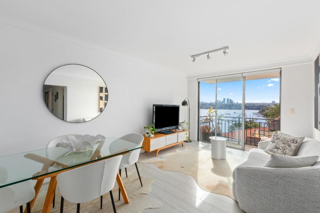 Balmain Apartment | Watersong - Tranquil Harbourfront & Island Panorama