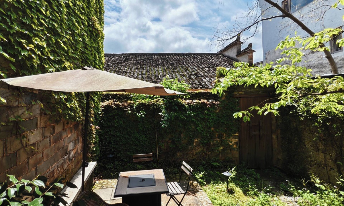 Yi County Apartment | Wild Gaze Ancient Tea Sanctuary