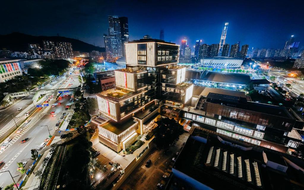 Luohu Hotel | Wuzhou Sports Center Hotel- Huaqiang North, Shenzhen