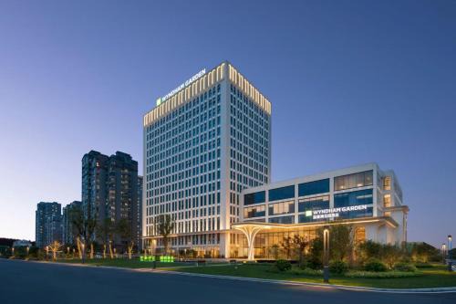 Anqing Hotel | Wyndham Garden Chizhou Exhibition Center