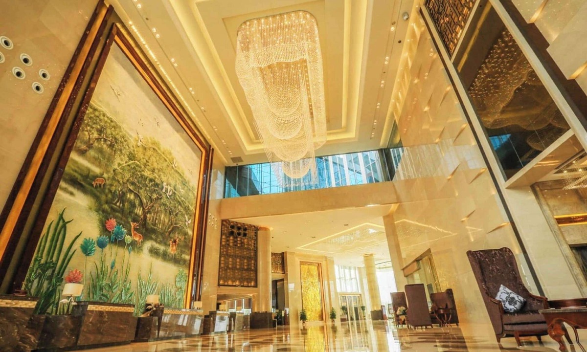 Beihu District Hotel | Wyndham Grand Plaza Royale Chenzhou