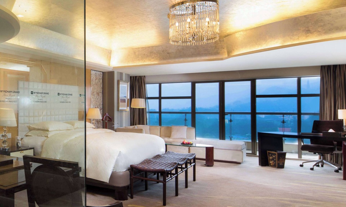 Xihu Hotel | Wyndham Grand Plaza Royale Hangzhou