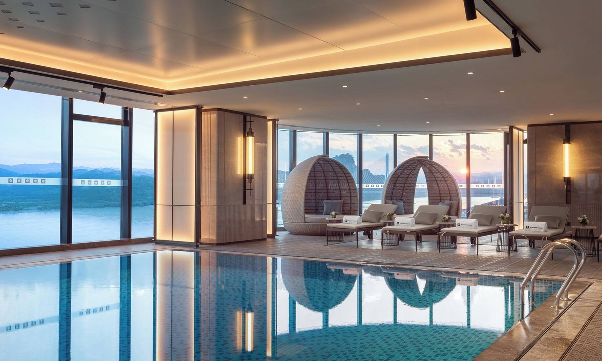 Wujiagang Hotel | Wyndham Grand Yichang Riverside