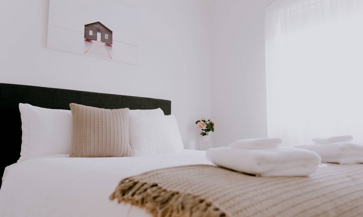 Central Mudgee House | Xenya Accommodation,Mudgee NSW 2 Bedroom 2 Bathroom Guesthouse, Perfect Location