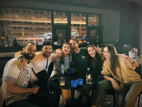 Zhonglou Shangquan Hostel | Xi'an Desti Youth Park Hostel Bell & Drum Tower-24H Reception&English Service&Cafe&Bar&Luggage Storage&Large Public Area