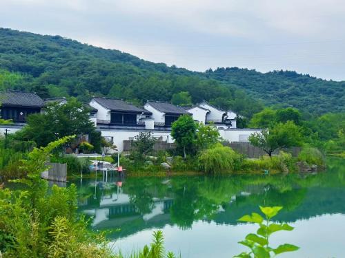 Xingjialou House | Xiangquan Peach Blossom Sand