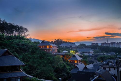 Yunjinghong House | Xishuangbanna Jinghong Suyin Banshan Panoramic Villa B&B