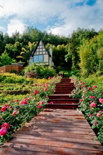 Yucheng District Hotel | Ya'an Ten Miles of Blossoms · Wild Rose Hot Spring Village