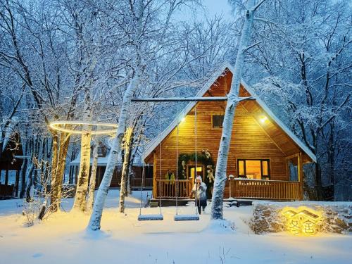 Yabuli Hotel | Yabuli QuShe Four seasons Private Lakefornt B&B