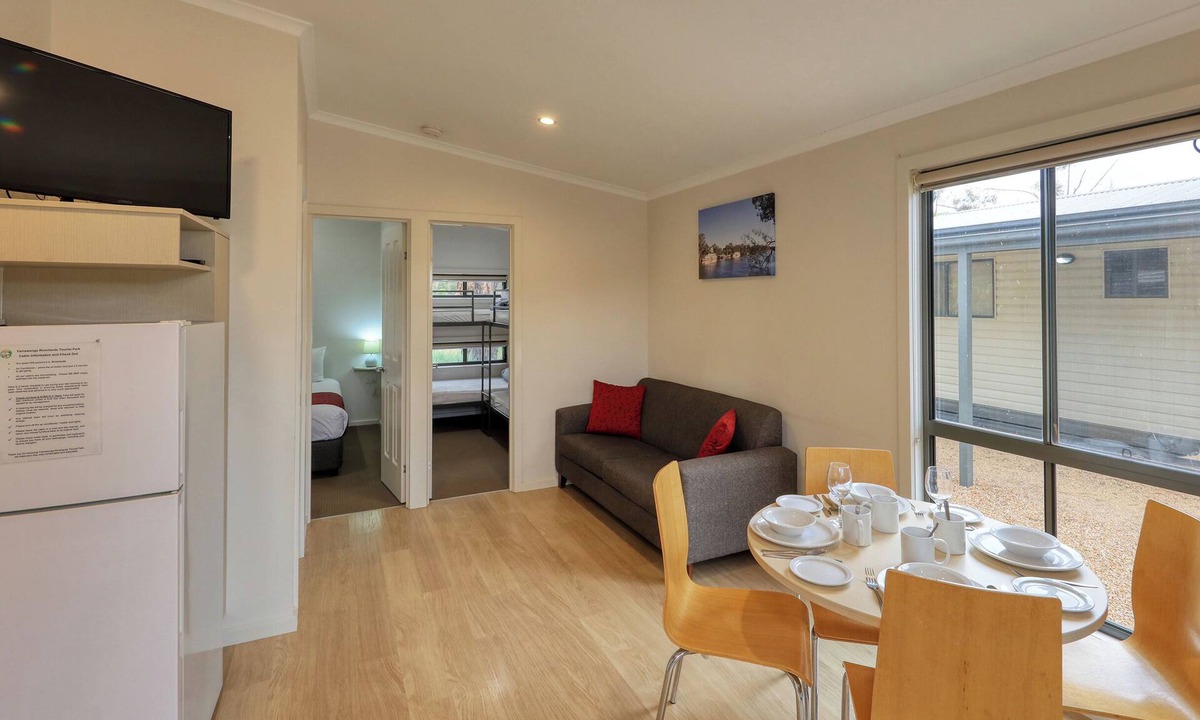 Yarrawonga Cabin | Yarrawonga Riverlands Tourist Park