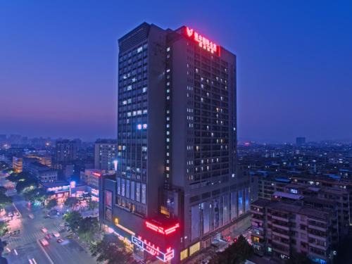 Huadu Apartment | Yinfeng Hotel Guangzhou North Station Branch, Huacheng Road Subway Station Branch
